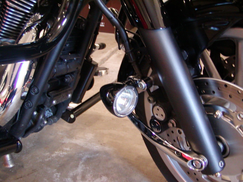 motolight-motorcycle-lights-on-yamaha-motorcycle-4